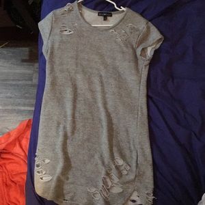 Size large:grey dress